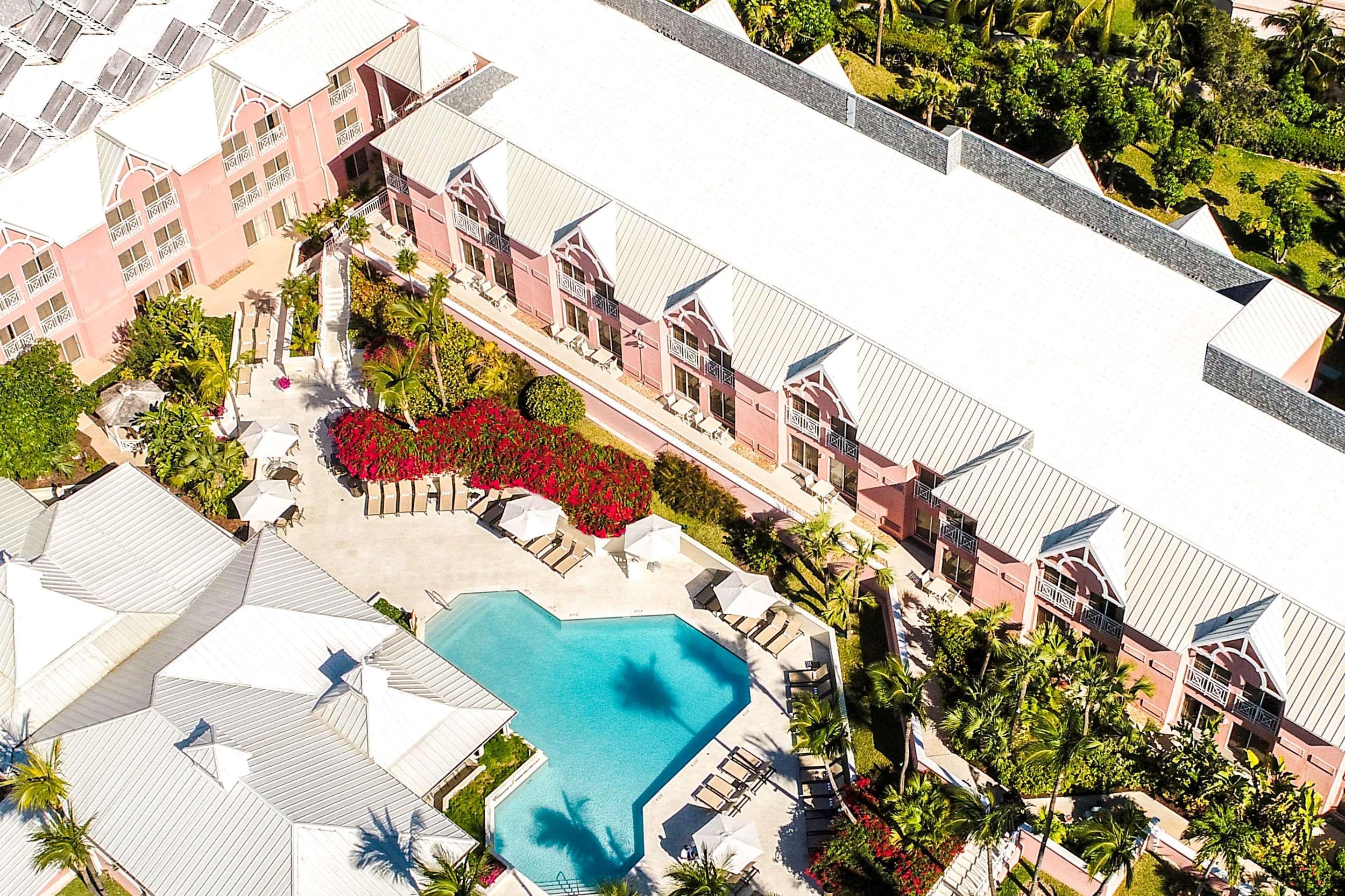 Comfort Suites Paradise Island Creek Village Εξωτερικό φωτογραφία